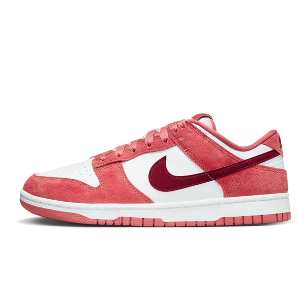 NIKE DUNK sets LOW VALENTINE'S DAY (WOMEN'S) 2024