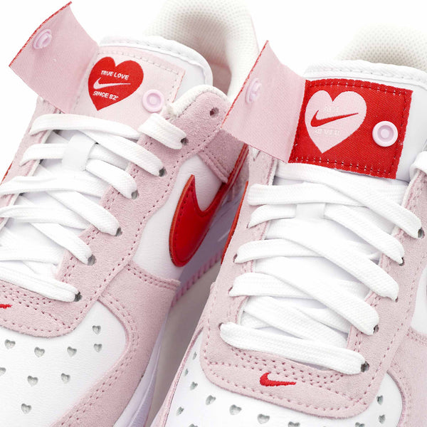 NIKE AIR FORCE 1 07 QS VALENTINES DAY LOVE LETTER 2021 - Stay Fresh