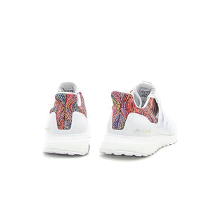 Mi adidas ultra boost rainbow hotsell white