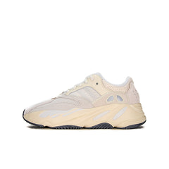 ADIDAS YEEZY BOOST 700 ANALOG Stay Fresh