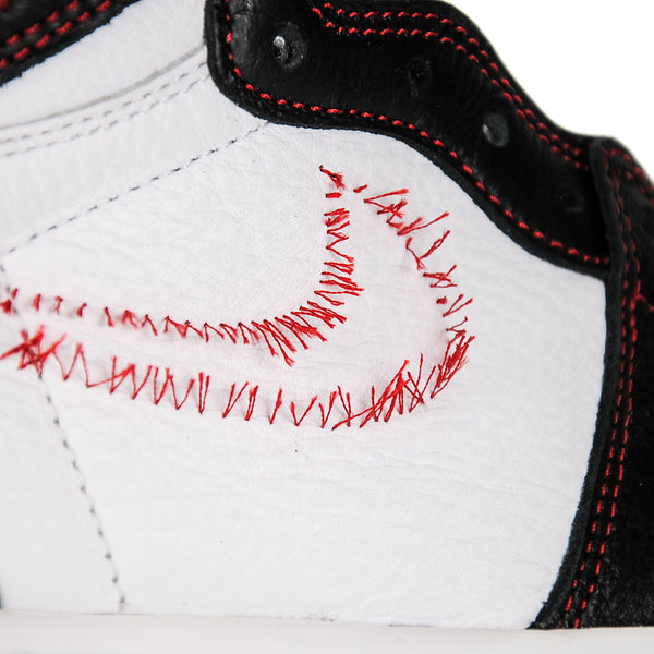 AIR JORDAN 1 RETRO