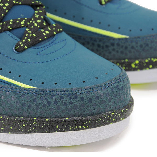 AIR JORDAN 2 "NIGHTSHADE" 2014 385475-303