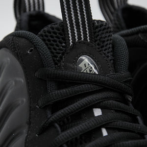Nike best sale foamposite stealth
