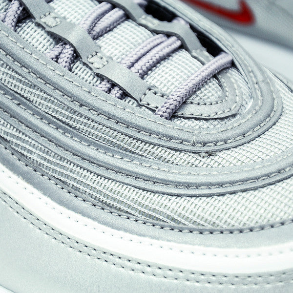 Nike discount silver 2017