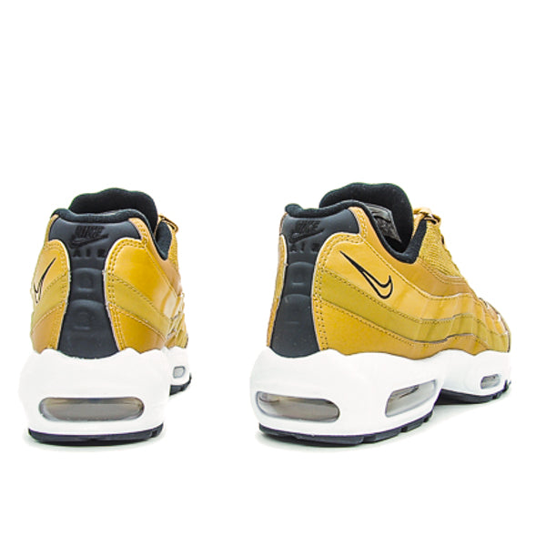 Nike on sale gold metallic