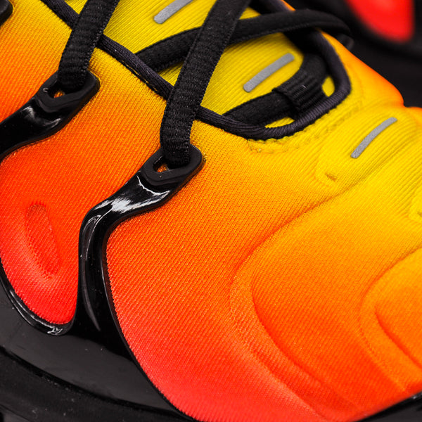 NIKE AIR VAPORMAX PLUS "BLACK/ORANGE" 2018 924453-006