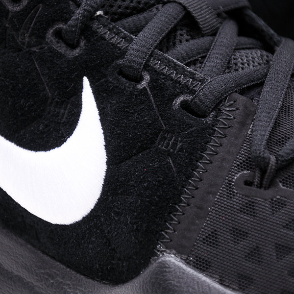 Kyrie 3 hotsell suede black