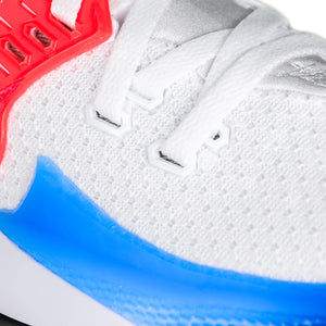 Kyrie low deals 2 crimson