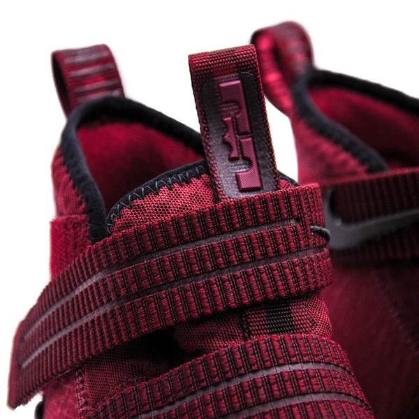 Nike lebron clearance soldier 11 burgundy