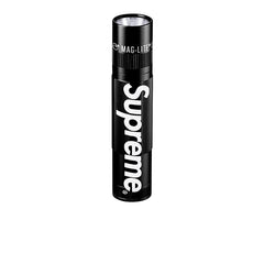 supreme × MAGLITE