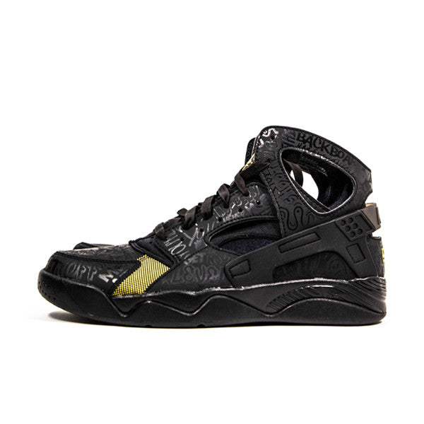 Nike air flight huarache hotsell black gold