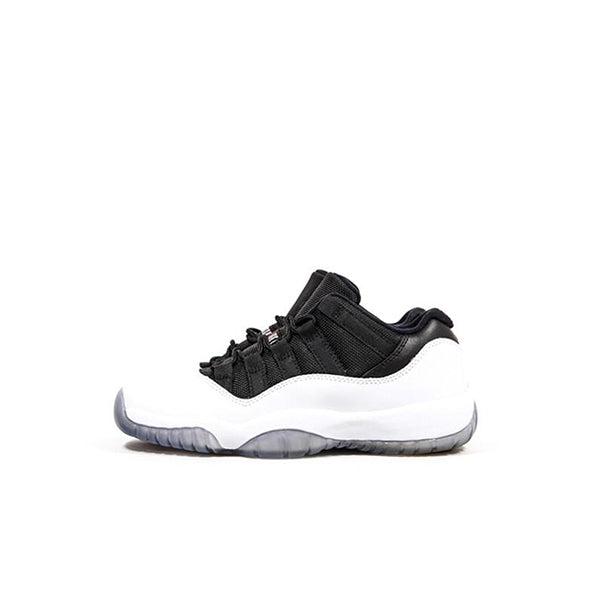 Air jordan 11 retro low best sale tuxedo