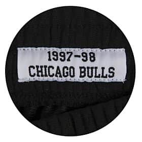 MITCHELL & NESS NBA HARDWOOD CLASSIC SWINGMAN CHICAGO 1997-98 SHORTS BLACK